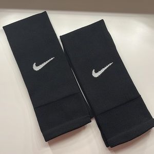 Nike Squad Soccer Leg Sleeve